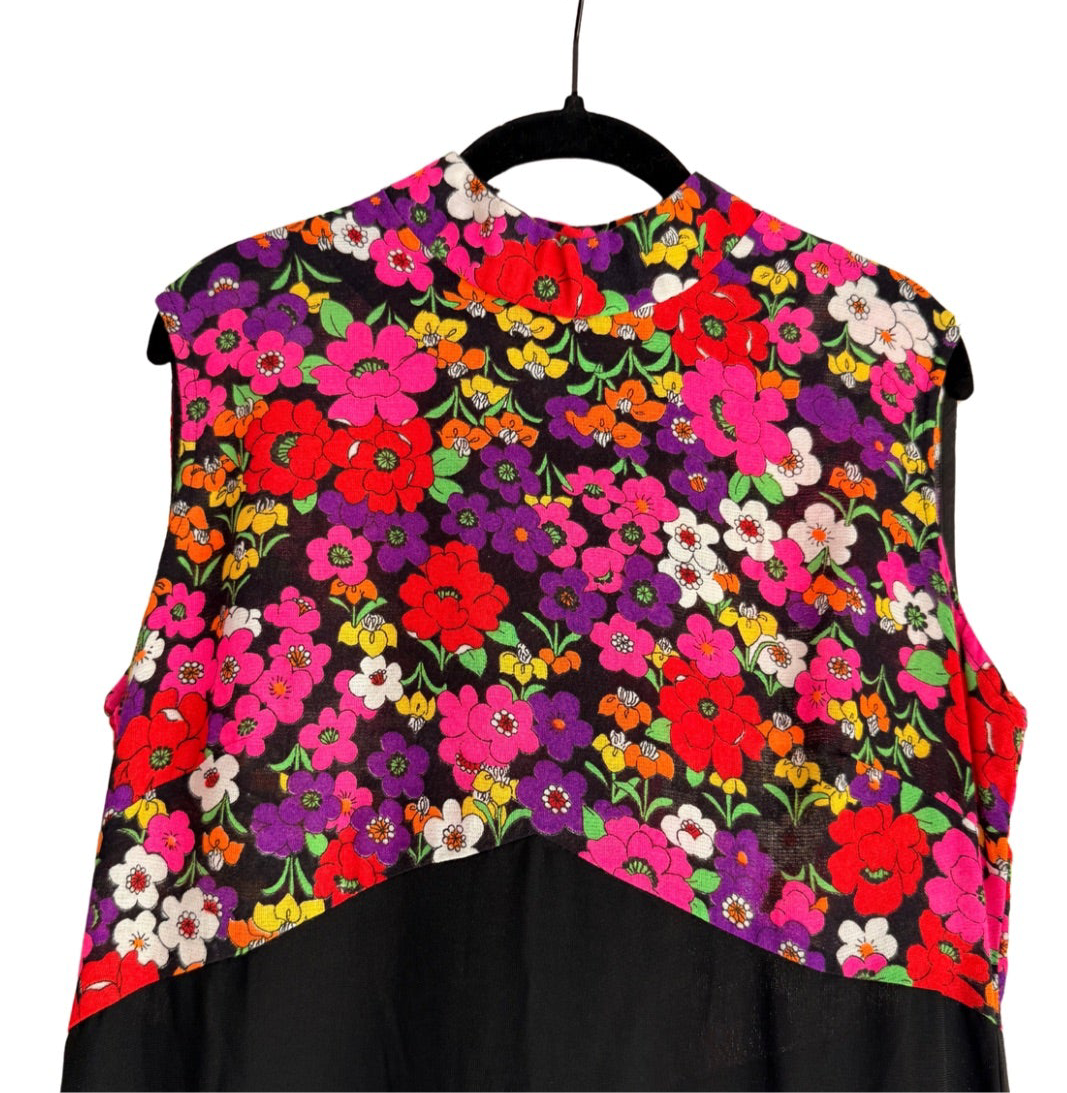 1960s Voluptuous Floral Appliqué Midi Dress – Bold, Curvy-Friendly